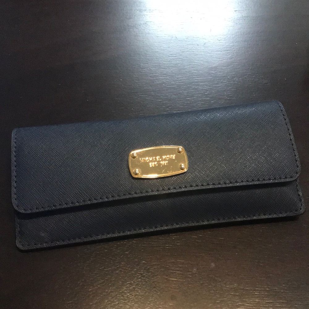 Michael Kors navy wallet